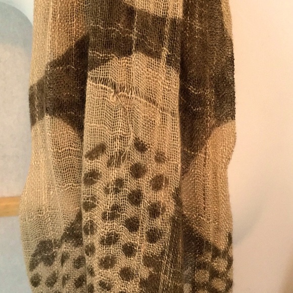 Gauzy brown tan fringed scarf, polka dotted - Picture 3 of 6